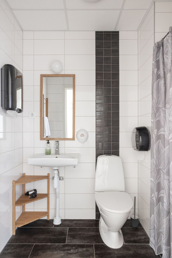 Bathroom 3, Hotell Hamnen, Mörbylånga