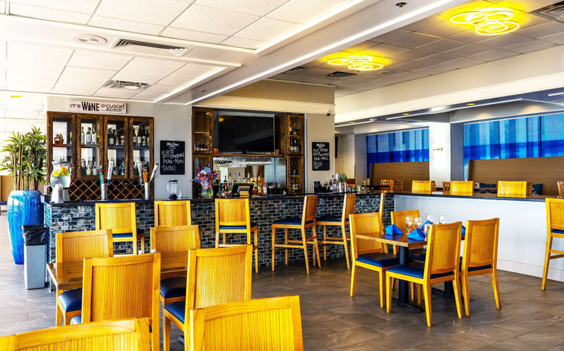Food & Drinks 5, DoubleTree by Hilton Corpus Christi Beachfront, Nueces
