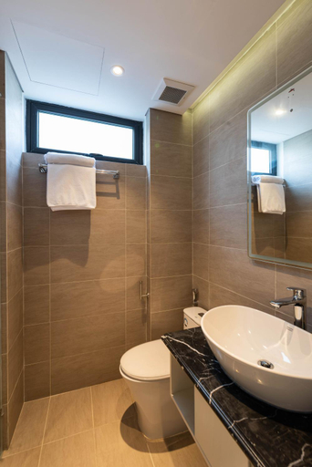 Bathroom 5, Louis Mo Apartment, Da Nang