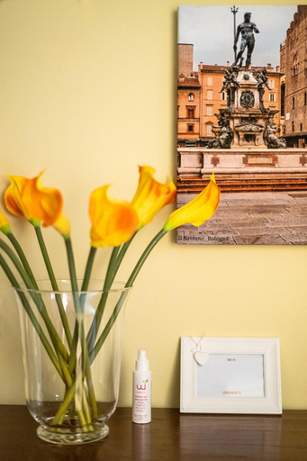 Room 4, San Donato Cozy Apartment by Wonderful Italy, Bologna
