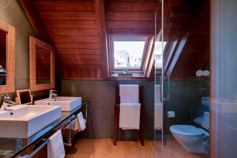 Bathroom 5, Eurostars La Pleta, Lleida