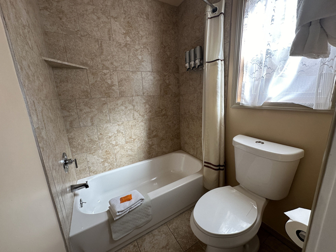 Bathroom 4, Matterhorn Inn Ouray, Ouray