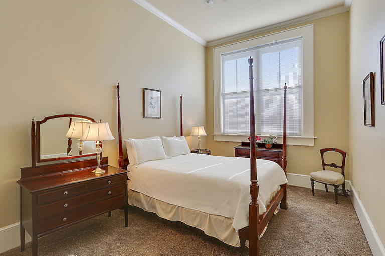 Bedroom 4, Grenoble House, Orleans