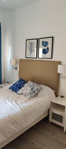 Others 5, Excellent Views 2-bed Apartment in Marsalforn Gozo