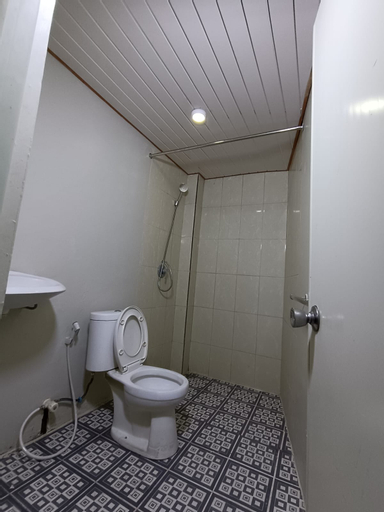 Bathroom 5