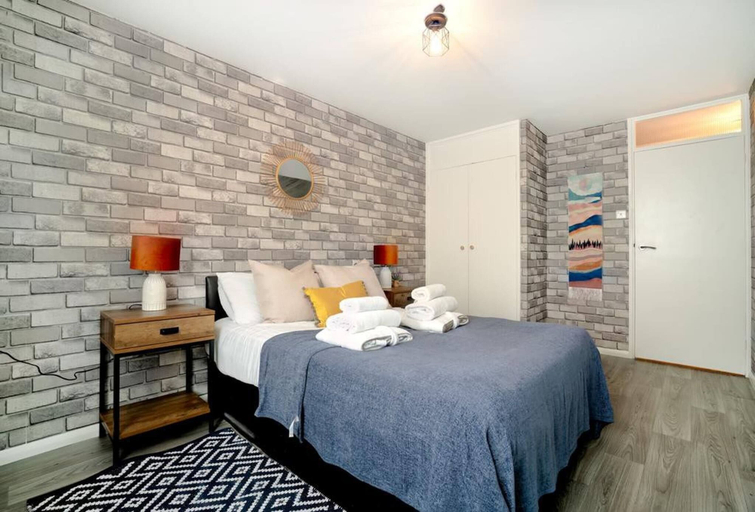 Bedroom 2, Sea View Kemptown Holiday Let, Brighton and Hove