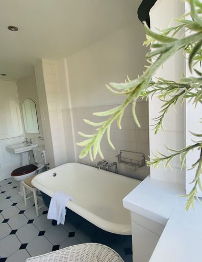 Bathroom 3, Burford House, Oxfordshire