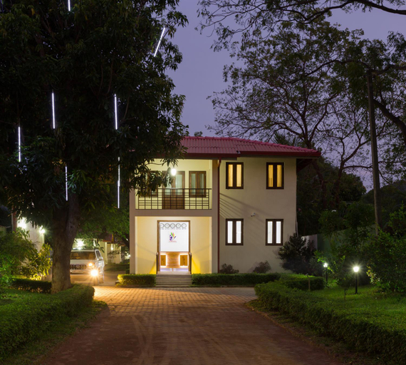 Exterior & Views 1, Chenra Hotel, Katharagama
