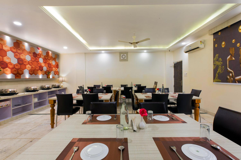 Food & Drinks 4, OPO Hotel The Alpino, West