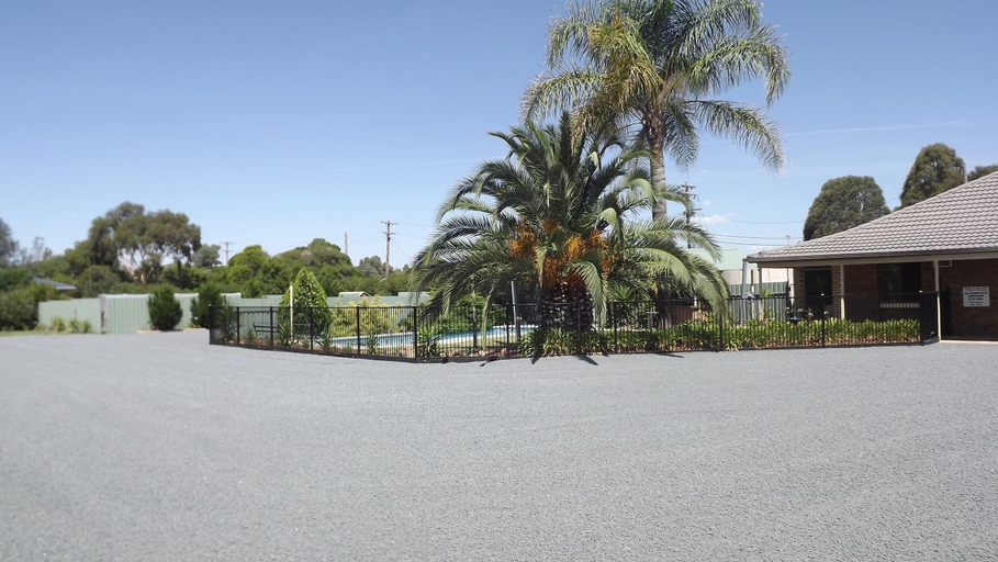 Others 4, Culcairn Motor Inn, Greater Hume Shire - Pt B