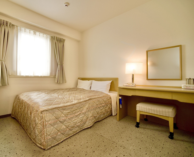 Bedroom 3, Ekimae Universalhotel, Okayama