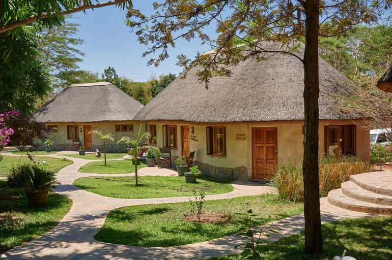 Others 4, Wild Dogs Lodge, Lusaka