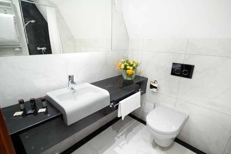 Bathroom 5, Hotel Fahrenheit, Gdańsk City