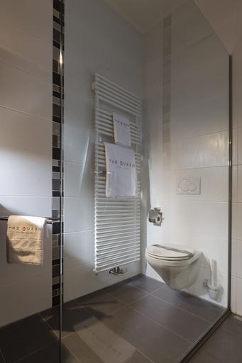 Bathroom 3, Villa Doria, Luxembourg