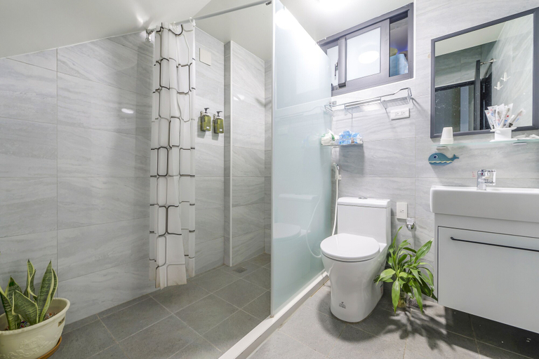 Bathroom 3, Shen-Lu-Ju B&B, Nantou
