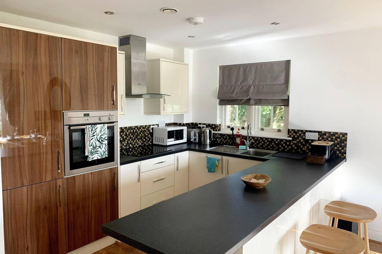 Others 5, Spacious 2-bed Apartment in Oxford, Oxfordshire