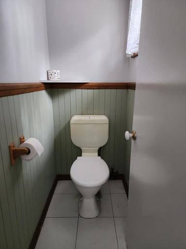 Bathroom 2, Villetta al Mare, Wellington - Rosedale