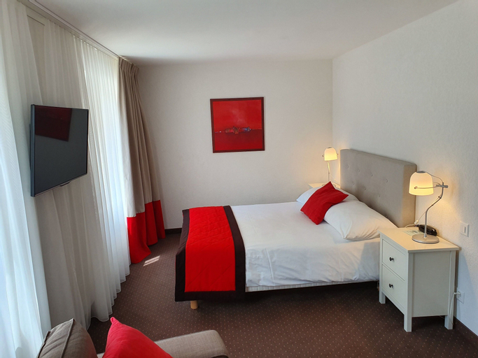 Bedroom 2, Hotel Touring au Lac, Neuchâtel