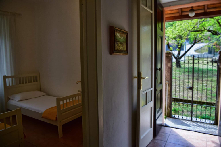 Others 2, Pescallo Mandarin by Wonderful Italy, Como