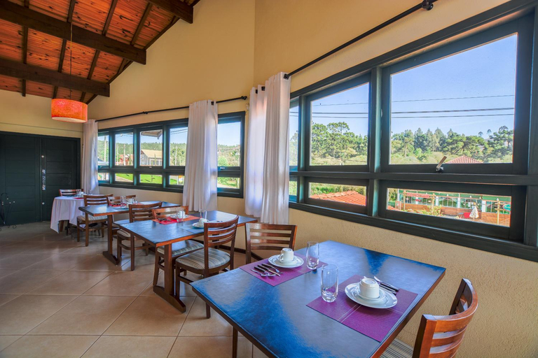 Food & Drinks 3, Maison Bleue Suites, Camanducaia