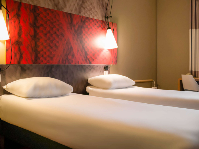 Bedroom 10