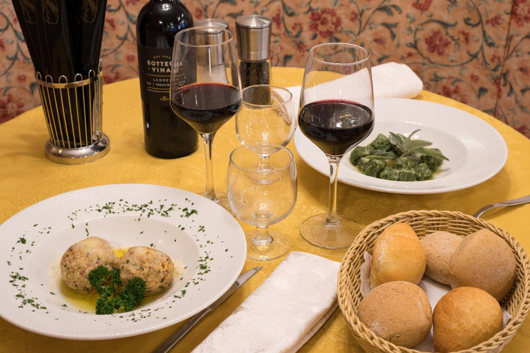 Food & Drinks 5, Hotel Al Sole, Trento