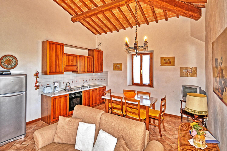 Kitchen 3, Vittoriana near San Gimignano by PosarelliVillas, Siena