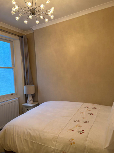 Bedroom 2, West Kensington 1, London