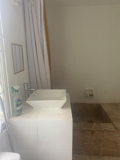 Bathroom 3, 3-bed House in Montego Bay 10 min From Airport