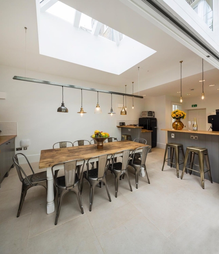 Food & Drinks 5, Z Hotel at Gloucester Place, London