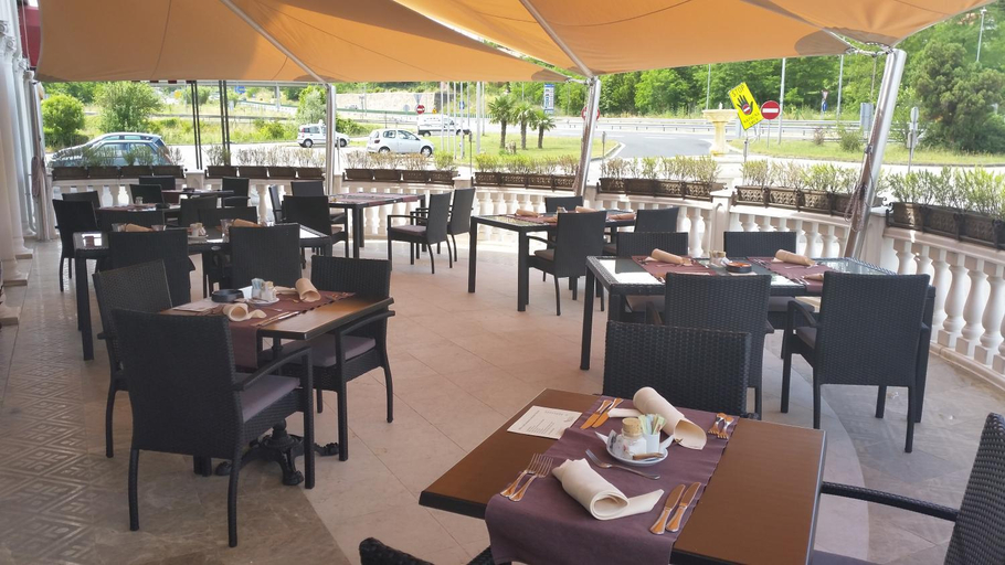 Food & Drinks 5, Hotel Admiral Skofije, Trieste