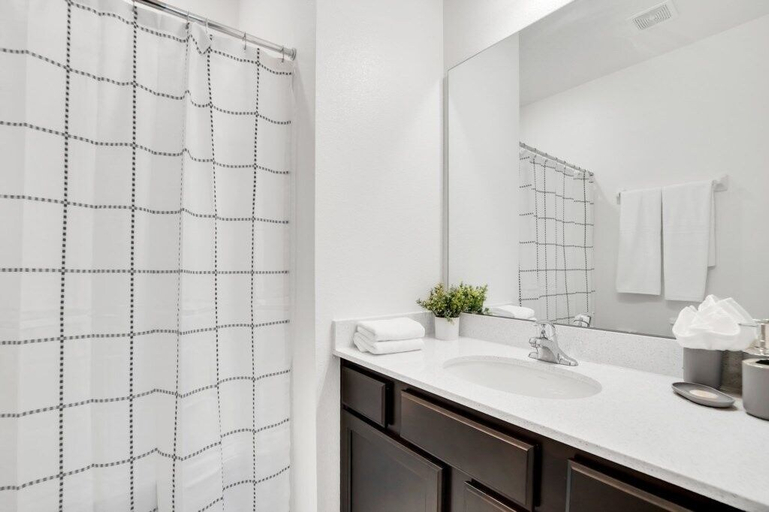 Bathroom 3, The Ultimate New 15 Bedroom Vernada Villa by RedAwning, Osceola