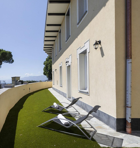 Room 2, Genova Skyline With Terrace by Wonderful Italy, Genova