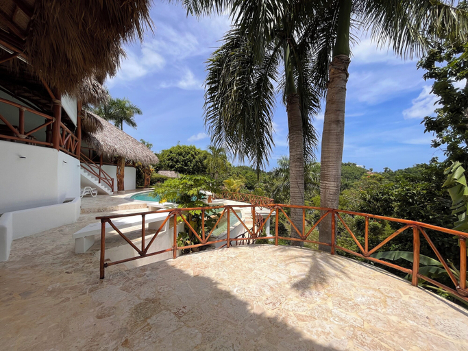 Property grounds 2, Casa Bambu - Charming Villa in the Heart of Nature, Santa Bárbara de Samaná