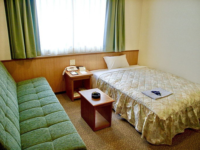 Bedroom 4, Yonago Universal Hotel, Sakaiminato
