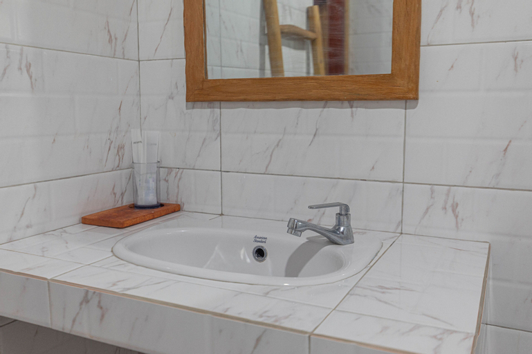 Bathroom 4