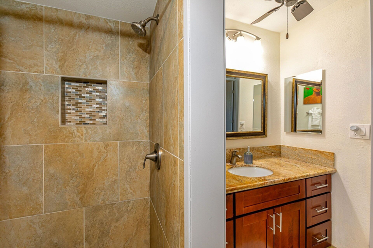 Bathroom 4, Luana Kai D305 2 Bedroom Condo, Maui