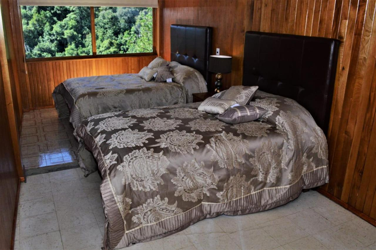 Bedroom 4, Hotel "La Cabana de Don Adolfo", Chignahuapan
