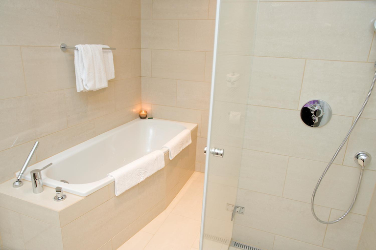 Bathroom 2, Hotel Hesselet, Nyborg