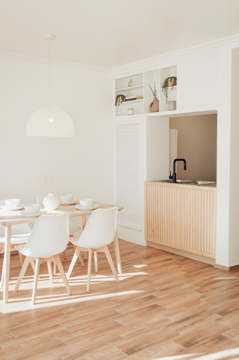 Dining Room 16