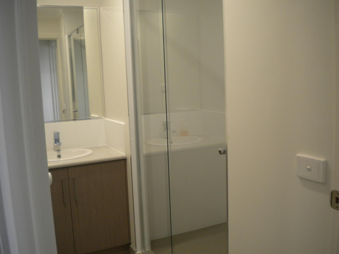 Bathroom 2, Moama Central Motel, Murray