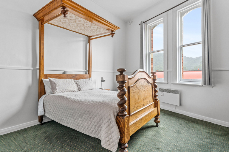 Bedroom 3, Empire Hotel Queenstown, West Coast