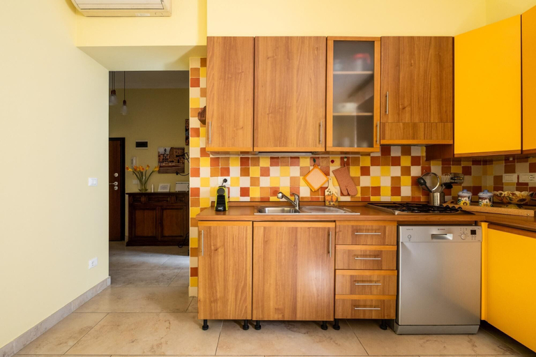 Room 4, San Donato Cozy Apartment by Wonderful Italy, Bologna