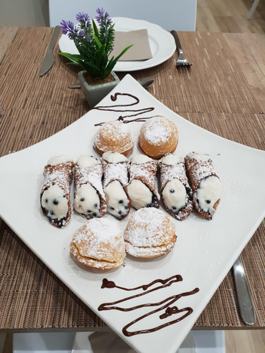 Food & Drinks 3, Due Passi Suite, Palermo