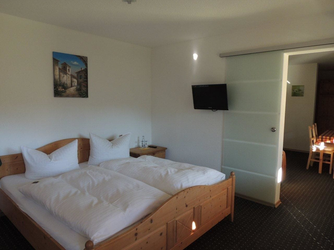 Bedroom 4, Faxe Schwarzwälder Hof, Ortenaukreis