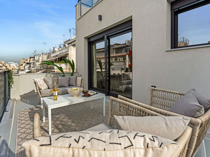 Others 5, Sanders Port - Bold Studio With Roof-top Terrace, Attica