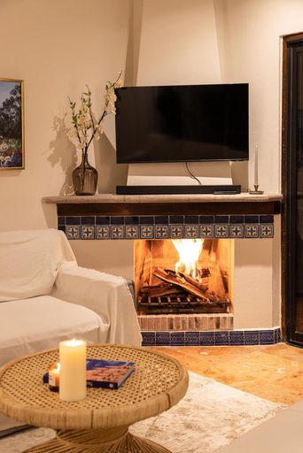 Others 5, Rooftop Terrace Views! Stylish 4BR Hacienda, Allende