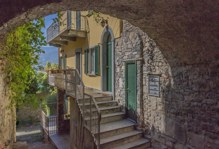 Others 5, Casa Magnolia Varenna, Lecco