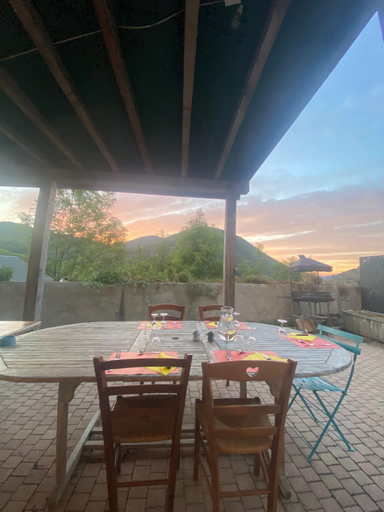 Food & Drinks 2, Ferme-auberge le cochon du Madres, Aude