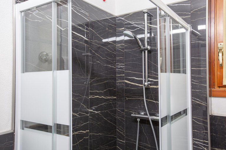 Bathroom 2, Hotel Biancospino, Sondrio
